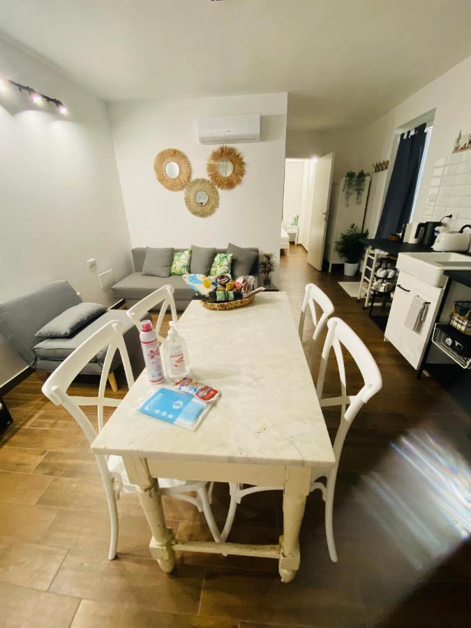 Lungomare Poetto Loft Apartment กาญารี ภายนอก รูปภาพ